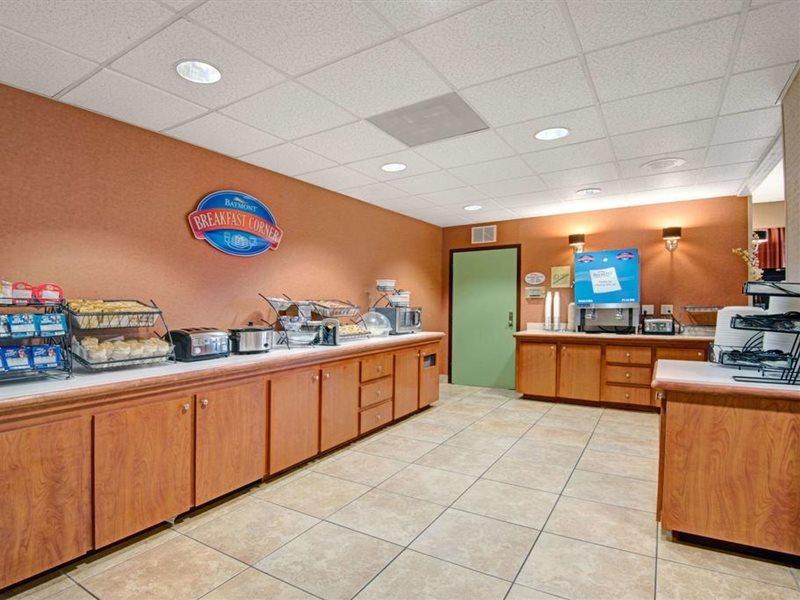 Baymont By Wyndham Nashville Airport Екстериор снимка