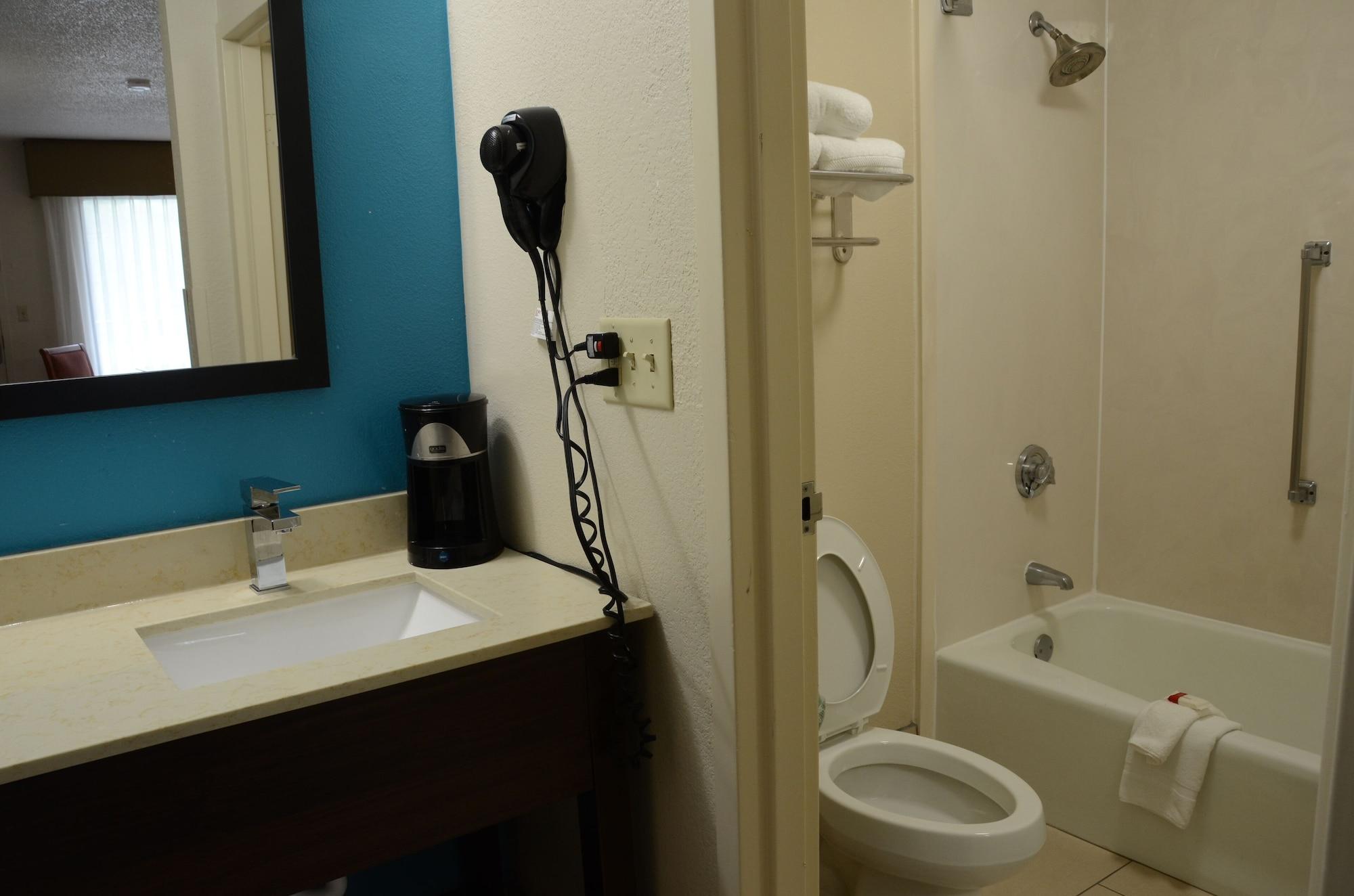Baymont By Wyndham Nashville Airport Екстериор снимка